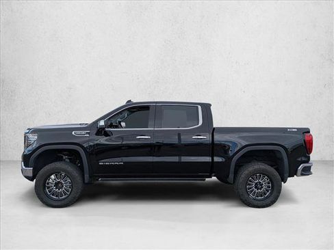 Used 2023 GMC Sierra 1500 SLT w/ SLT Convenience Package image 8
