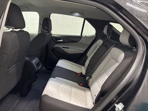 Used 2020 Chevrolet Equinox LS w/ LS Convenience Package FWD image 31