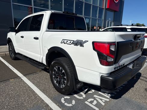 Certified 2023 Nissan Titan PRO-4X w/ Pro-4x Convenience Package AWD/4WD image 3