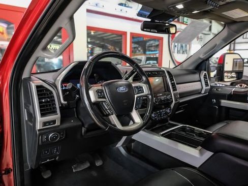 Used 2021 Ford F250 Lariat w/ Lariat Ultimate Package AWD/4WD image 5