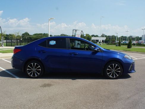 Used 2019 Toyota Corolla SE FWD image 16