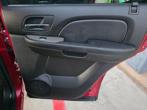 Used 2013 Chevrolet Tahoe LT w/ Suspension Package, Off-Road image 24