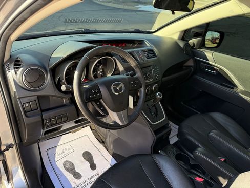 Used 2014 MAZDA MAZDA5 Grand Touring image 28