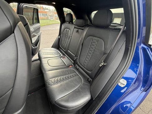 Used 2020 BMW X5 M Competition w/ Executive Package image 25