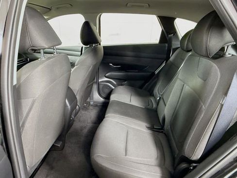 Certified 2025 Hyundai Tucson SE image 21