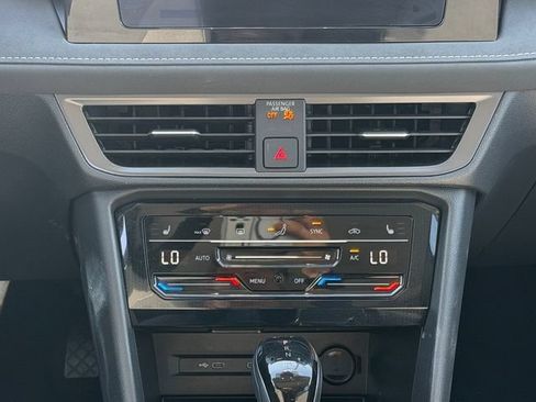 Certified 2026 Volkswagen Taos SE FWD image 19