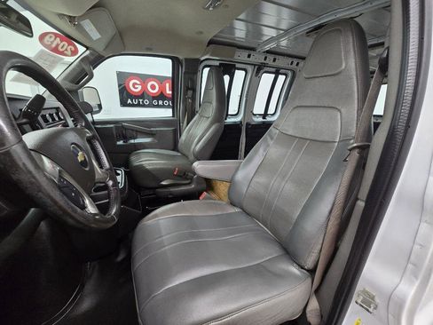 Used 2019 Chevrolet Express 2500 w/ Communications Package RWD image 12