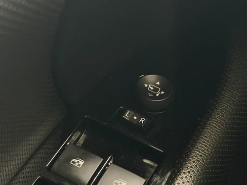 Used 2017 Cadillac XTS Luxury FWD image 32