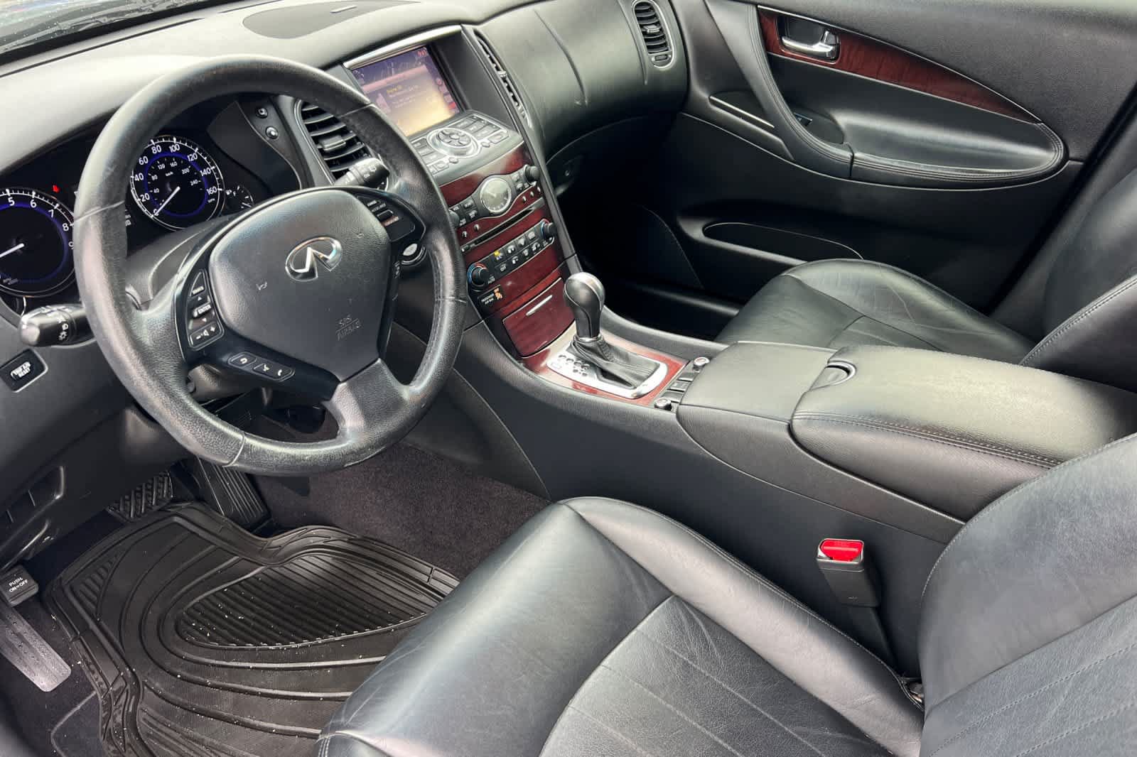 Used 2017 INFINITI QX50 2WD w/ Premium Plus Package image 9