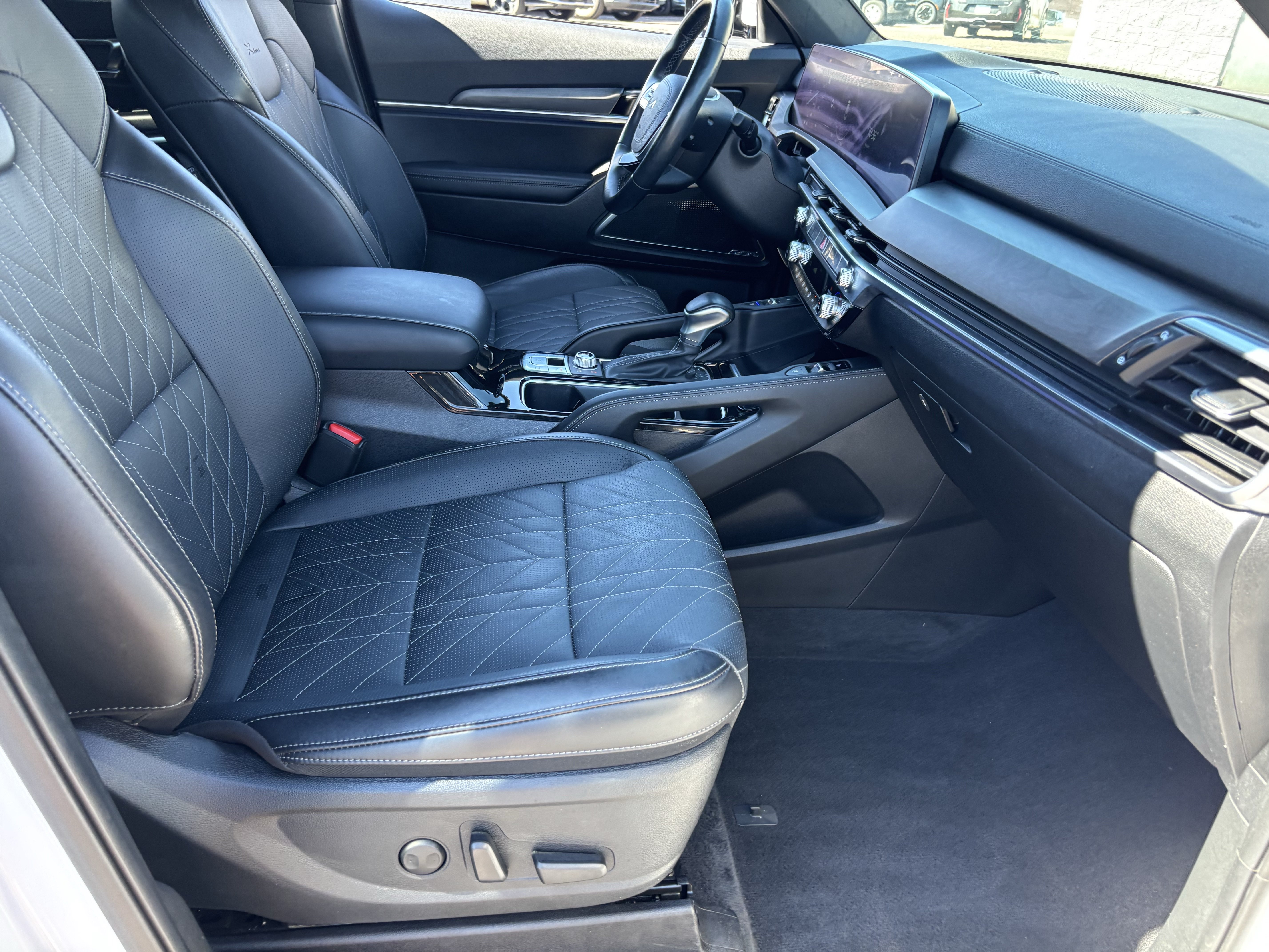 Certified 2024 Kia Telluride SX Prestige X-Line AWD/4WD image 9