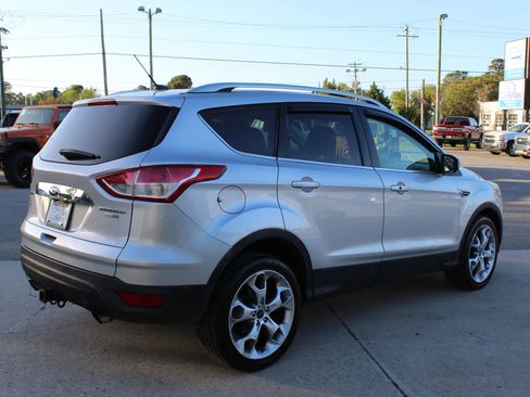 Used 2016 Ford Escape Titanium image 5