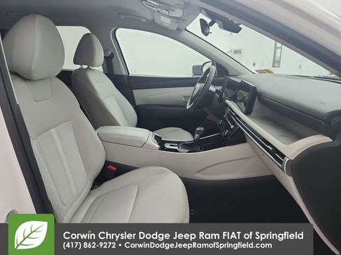 Used 2025 Hyundai Tucson SEL FWD image 32