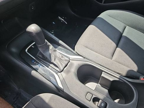 Used 2024 Toyota Corolla LE FWD image 22