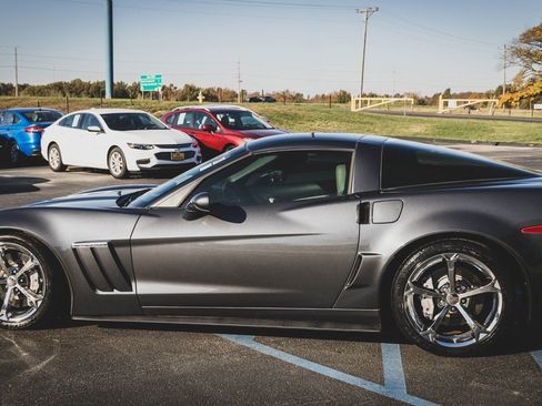 Used 2013 Chevrolet Corvette Grand Sport w/ 3LT Preferred Equipment Group image 21