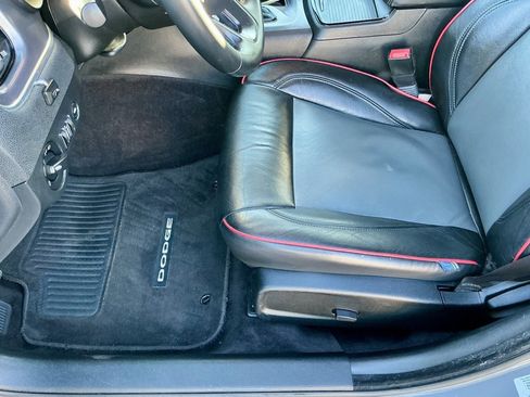 Used 2017 Dodge Charger SE w/ Power Sunroof Group image 39