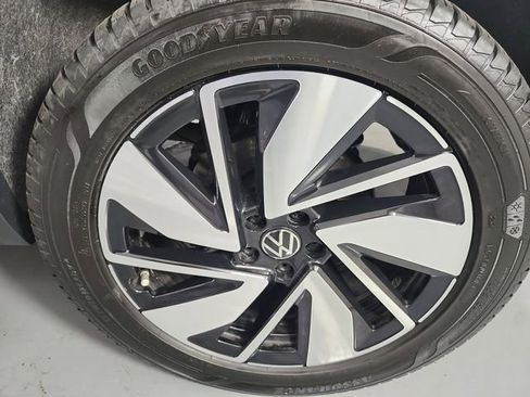 Used 2024 Volkswagen Atlas SEL image 5