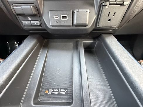 Used 2019 Chevrolet Silverado 1500 High Country AWD/4WD image 29
