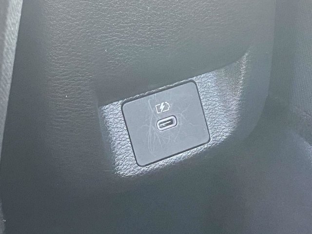 Used 2025 Nissan Versa SV FWD image 14