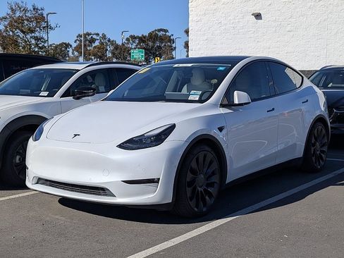 Used 2022 Tesla Model Y Performance image 30