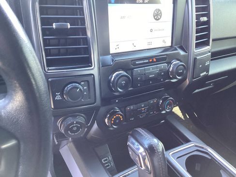 Used 2018 Ford F150 XLT w/ Equipment Group 302A Luxury AWD/4WD image 31
