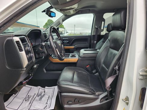 Used 2017 Chevrolet Silverado 1500 LTZ AWD/4WD image 24