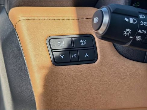 New 2026 Lexus LX 600 4WD w/ Luxury Package image 38