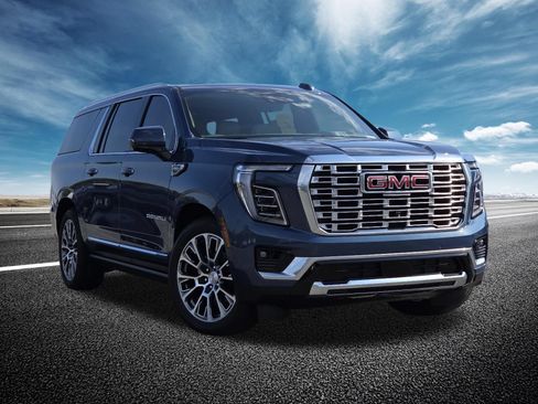 New 2026 GMC Yukon XL Denali w/ Denali Reserve Package AWD/4WD image 2