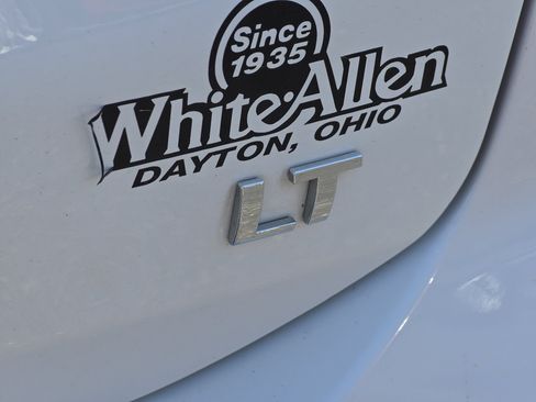 Used 2021 Chevrolet Equinox LT FWD image 12