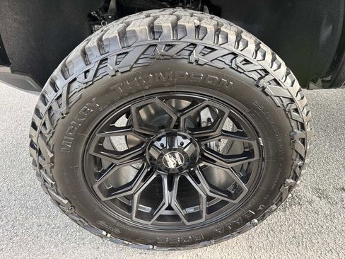 New 2026 GMC Canyon AT4 w/ AT4 Premium Package image 10