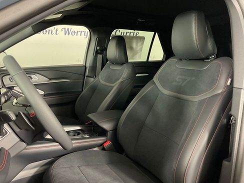 New 2026 Ford Explorer Active w/ Active Comfort Package RWD image 14