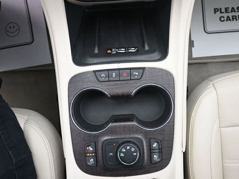 Used 2023 GMC Acadia Denali w/ Denali Ultimate Package image 36