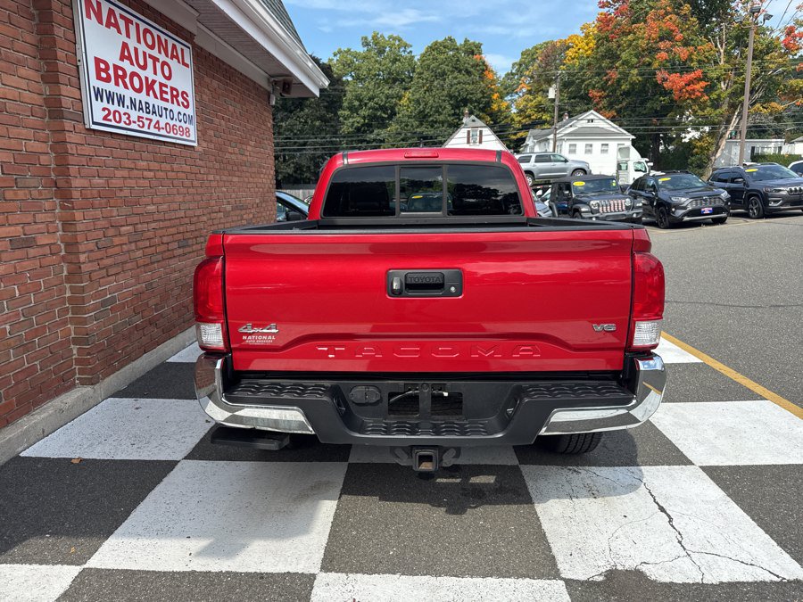Used 2016 Toyota Tacoma SR5 w/ Towing Package AWD/4WD image 10