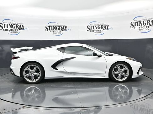 Used 2020 Chevrolet Corvette Stingray Coupe w/ 1LT RWD image 8