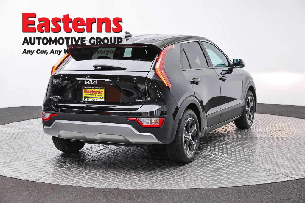 Used 2025 Kia Niro LX FWD image 6