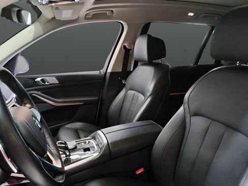 Used 2019 BMW X7 xDrive40i w/ Premium Package AWD/4WD image 17