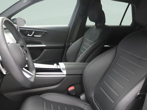 Certified 2026 Mercedes-Benz GLC 300 image 29