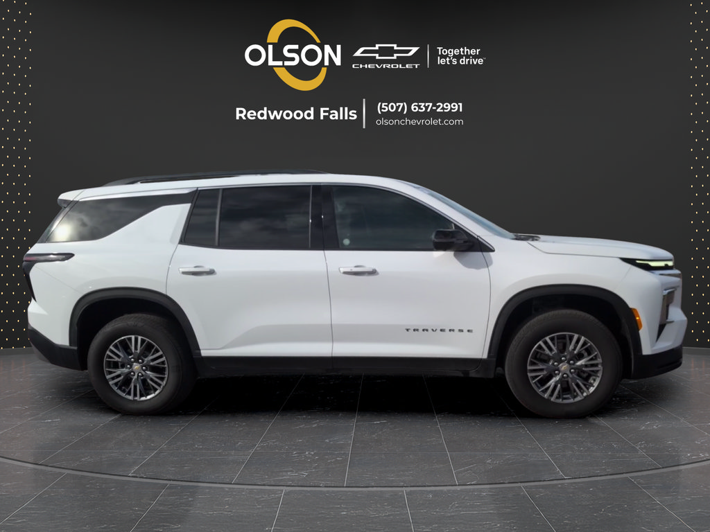 Used 2026 Chevrolet Traverse LT w/ Driver Confidence Package AWD/4WD image 6