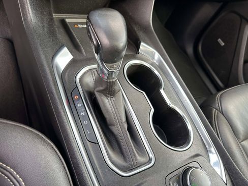 Used 2023 Chevrolet Traverse LT w/ LT Premium Package image 32