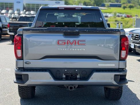 Used 2021 GMC Sierra 1500 Elevation w/ Driver Alert Package I AWD/4WD image 4