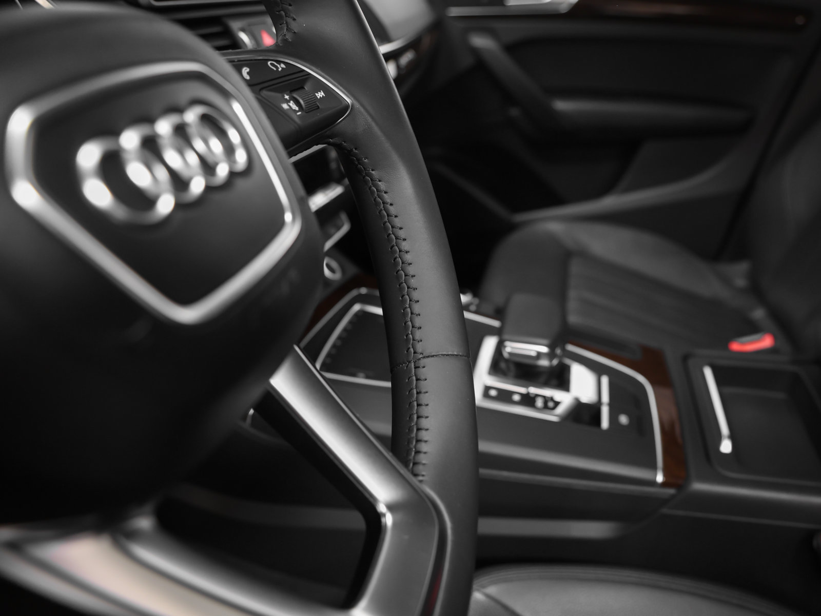 Used 2018 Audi Q5 2.0T Premium AWD/4WD image 31