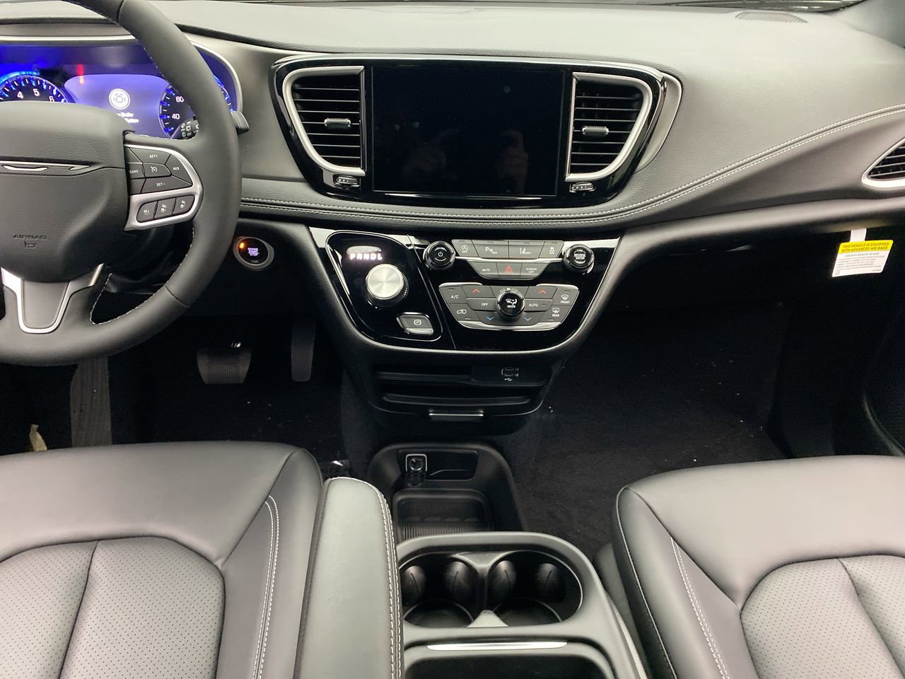 New 2027 Chrysler Pacifica Select w/ Family Tech Group AWD/4WD image 19