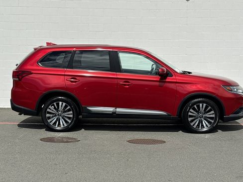 Used 2019 Mitsubishi Outlander SE FWD image 8