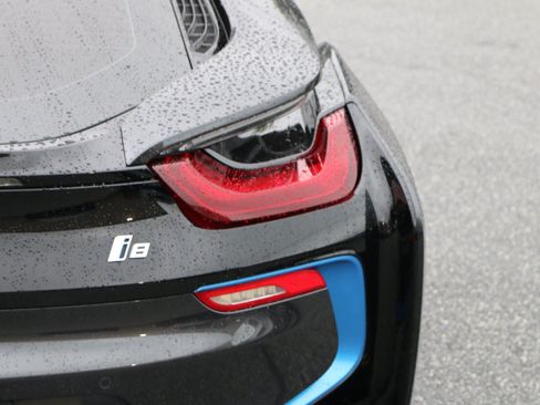 Used 2016 BMW i8 AWD/4WD image 7