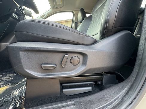 Used 2025 Ford Ranger Lariat w/ FX4 Off-Road Package AWD/4WD image 22