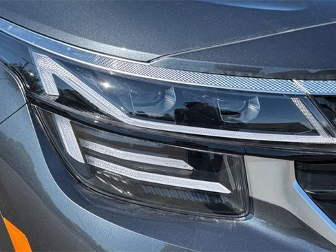 New 2026 Kia Seltos SX image 34