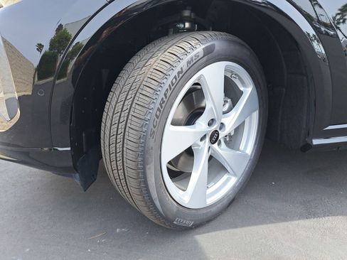 New 2025 Audi Q5 Prestige image 36