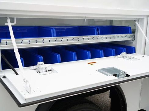 Used 2023 Mercedes-Benz Sprinter 3500 image 3