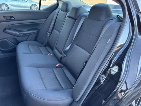 Used 2025 Nissan Altima 2.5 SV FWD image 38