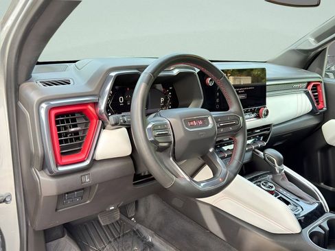 Used 2024 GMC Canyon AT4X AWD/4WD image 10