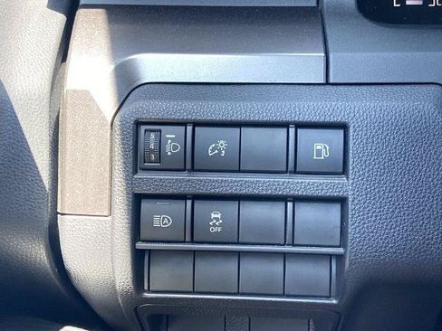 Used 2025 Toyota 4Runner SR5 AWD/4WD image 13